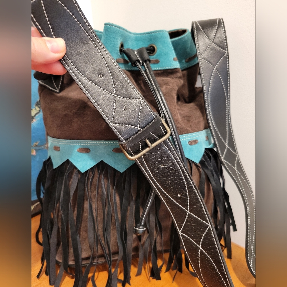 Leather bucket shoulder bag fringe vintage but never used teal & brown purse - Picture 4 of 12
